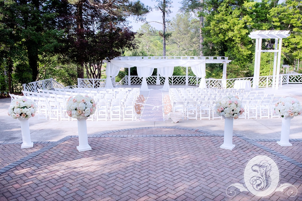 The Arbor Patio at Vines Mansion